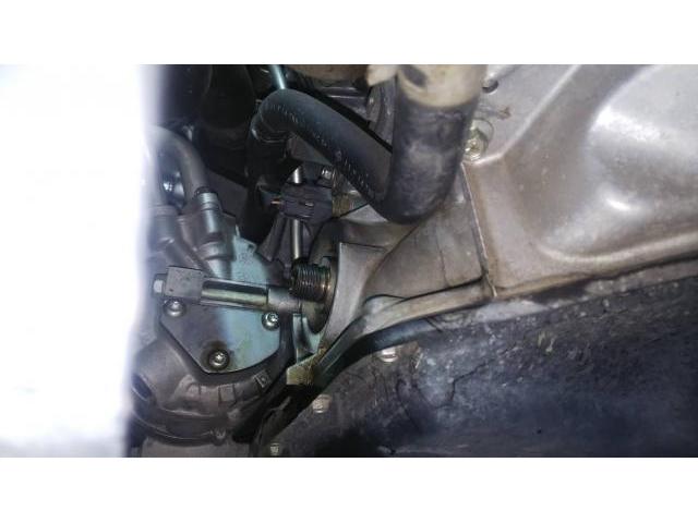 日産　セレナ　エンジンオイル交換
