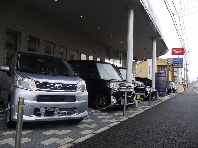 最新のダイハツ車多数展示しております。