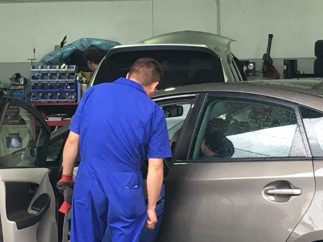 プリウス ドライブレコーダー持込取付