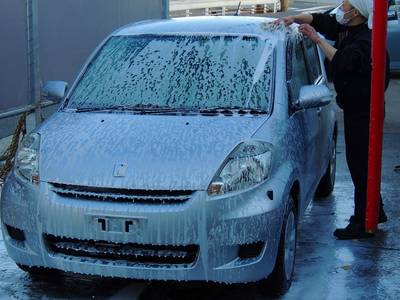 丁寧『手洗い洗車』実施中！