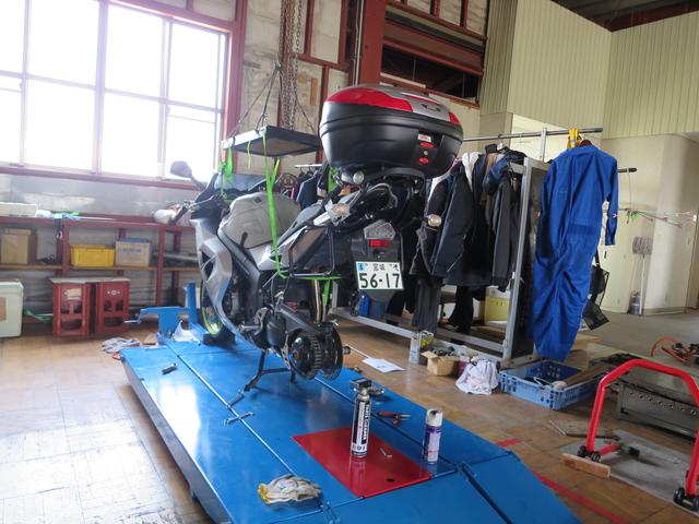 ピットインイサワ9