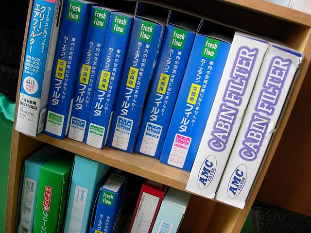 エアコンフィルター、室内の臭いが気になる方にお勧めです。￥３，１３２～