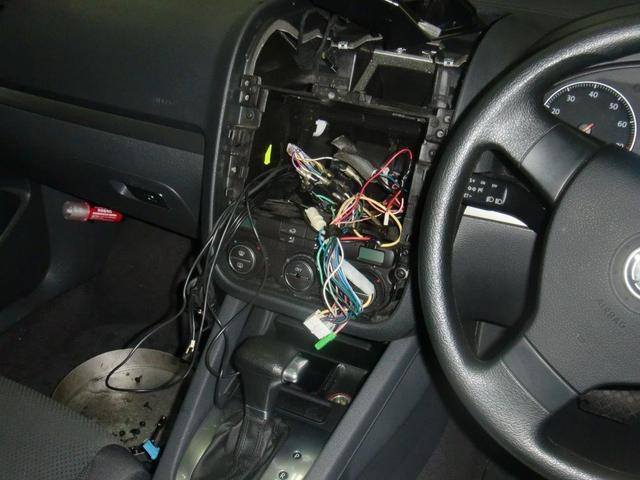 ゴルフ　ナビ取り付け