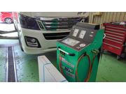 全自動エアコンガス充填装置完備