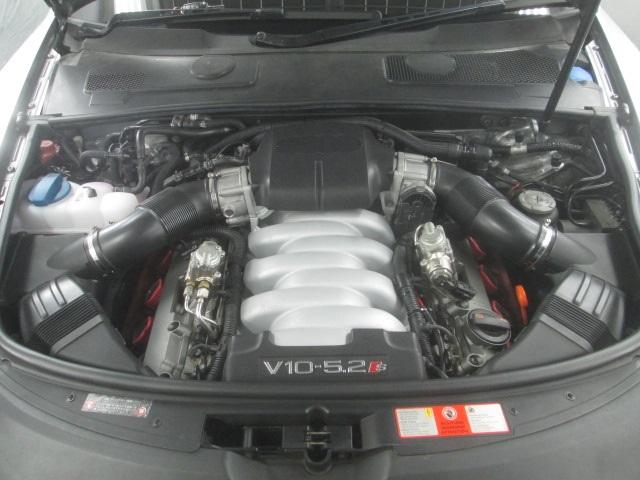 アウディS6 エンジン不調　警告灯