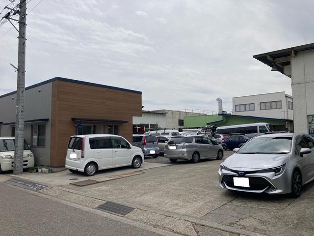 （有）金井車体2