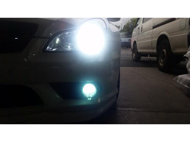 ベンツ　CLS フォグHID化