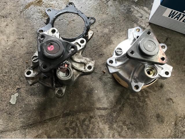シエンタ ウォーターポンプ交換
