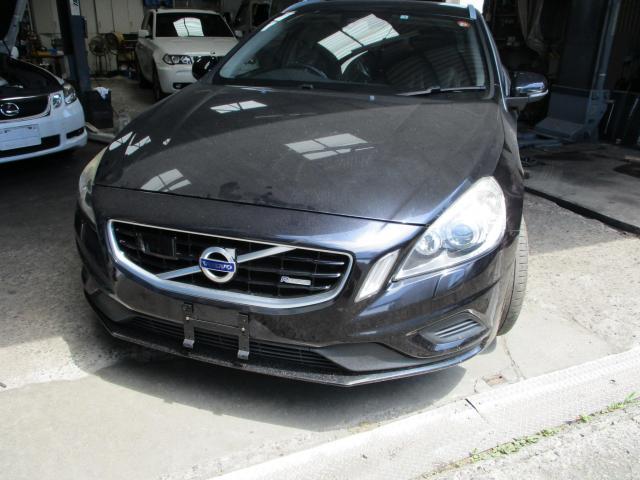 ボルボ　V60　FB4164T　リヤブレーキパット取替
輸入車　取替　交換　故障　横浜市　鶴見区