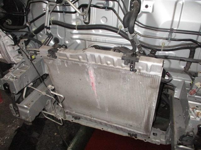 TRH214W ハイエース ラジエーター交換 輸入車 車検 点検 交換 TRH214W ハイエース ラジエーター交換 輸入車 車検 点検 交換
