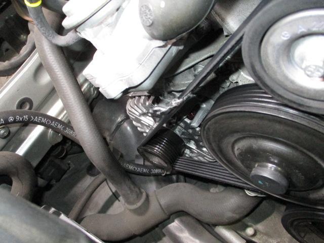メルセデスベンツ　S350 　W221　異音　オイル漏れ　
輸入車　点検　交換　故障　横浜市　鶴見区　福祉車両