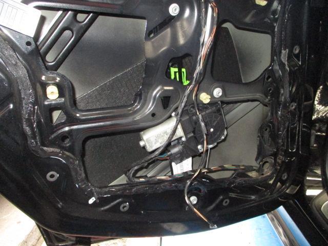 BMW 320 E90 PG20 パワーウインドウレギュレーター交換
輸入車 点検 交換 故障 横浜市 鶴見区 福祉車両修理・整備 電装系修理