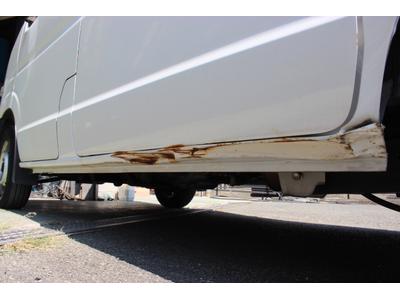 キズ・へこみも吉本オートドックへ！