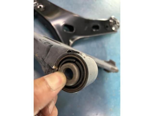 スバル フォレスター サスペンション・足回り修理・整備 ロアアーム交換 八幡東 八幡 利松 石内 五日市 美鈴が丘 三和 山田町 安佐南区 西区 廿日市市