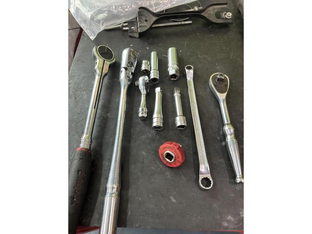 スバル　レヴォーグ　エンジン関連修理・整備　メンテナンス　スパークプラグ交換　八幡東　八幡　利松　石内　五日市　美鈴が丘　三和　山田町　安佐南区　西区　廿日市市