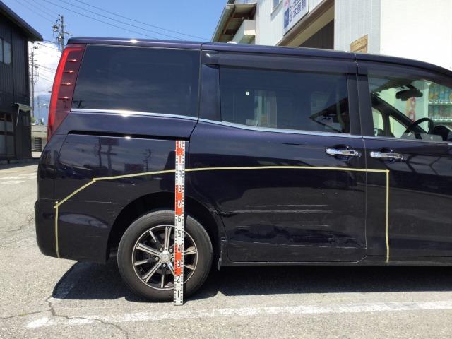 トヨタ　エスクァイア　板金・外装補修　【　松本市　安曇野市　】
