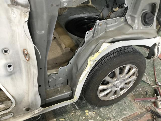 トヨタ　ポルテ　板金・外装補修　【　松本市　安曇野市　】