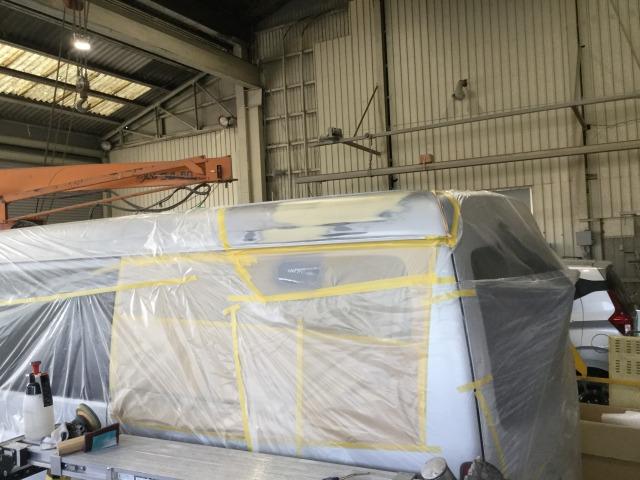 トヨタ ハイエースワゴン 板金・外装補修 代車無料 指定工場 【 松本市 安曇野市 】