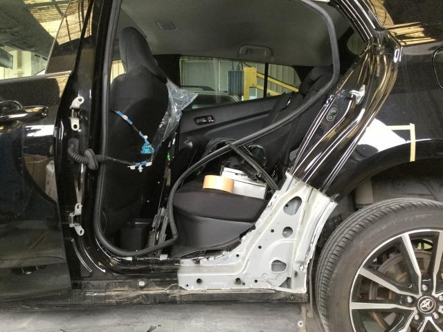 トヨタ　プリウス　板金・外装補修　代車無料　指定工場　【　松本市　安曇野市　】