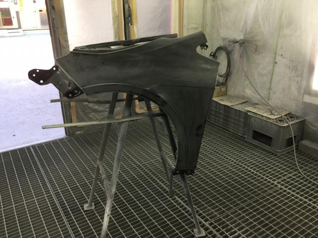 トヨタ　カローラスポーツ　板金・外装補修　代車無料　指定工場　【　松本市　安曇野市　】