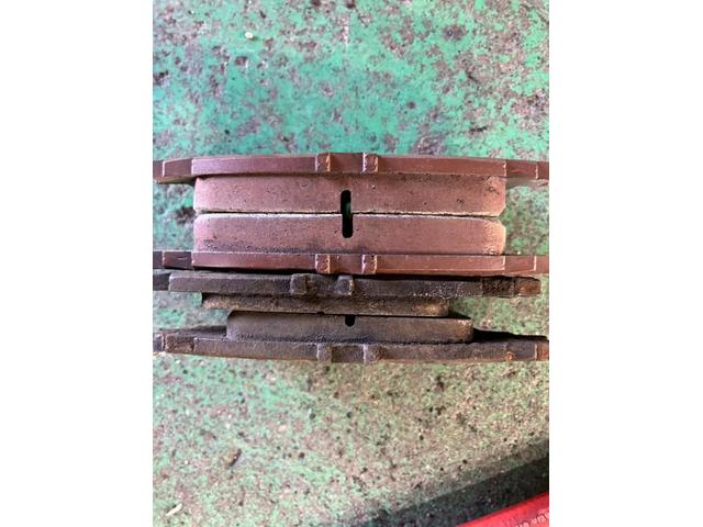 トヨタ　プリウスα　車検、ワイパーブレード交換、リヤブレーキパッド交換、ショックアブソーバー交換、ロアボールジョイントASSY交換、ラジエーターキャップ交換、エアーエレメント交換、下廻りスチーム洗浄、下廻りシーシブラック塗装等