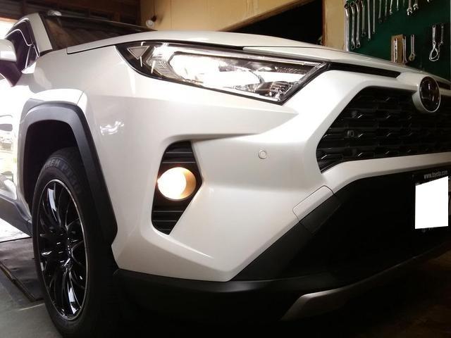 小松市 持込み フォグランプ 室内灯 ＬＥＤキット 取付 お得 トヨタ ＲＡＶ４