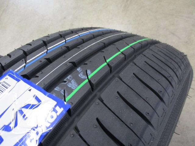 日本製 215/45R18(215/45-18)新品タイヤ！ ＴＯＹＯ ナノエナジー３＋