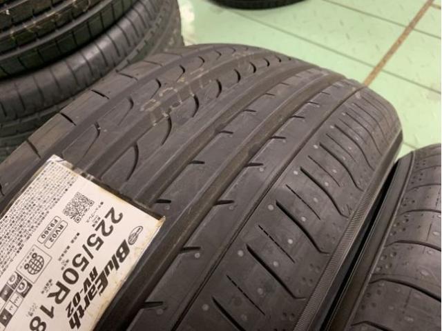 お買い得！新品ヨコハマＲＶ－０２入荷！
