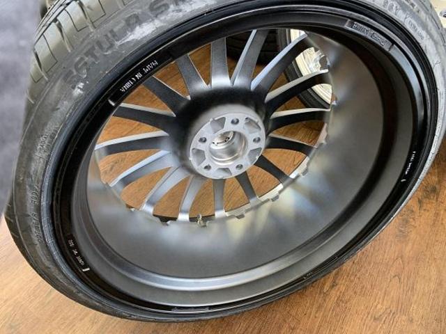 入荷！21インチ！未使用品！ アルファード/ヴェルファイア/ＲＡＶ４やハリアー等