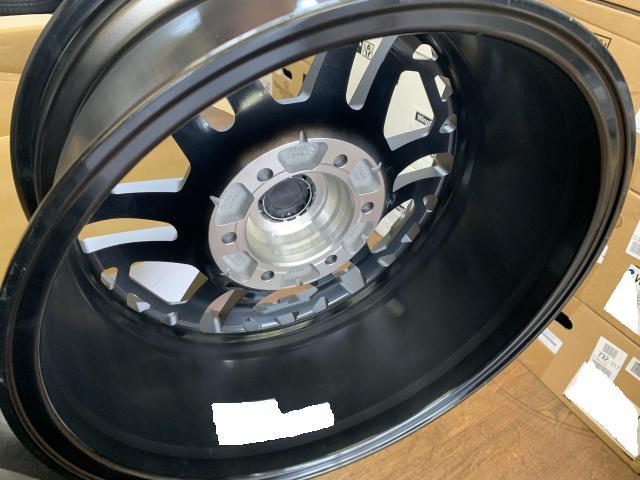 未使用ホイール＆プラド純正装着タイヤ中古付！
お買い得セット！