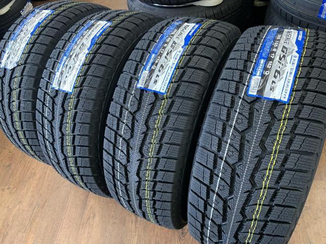 未使用アウトレットホイール&新品スタッドレスセット! プラド 未使用アウトレットホイール&新品スタッドレスセット! プラド