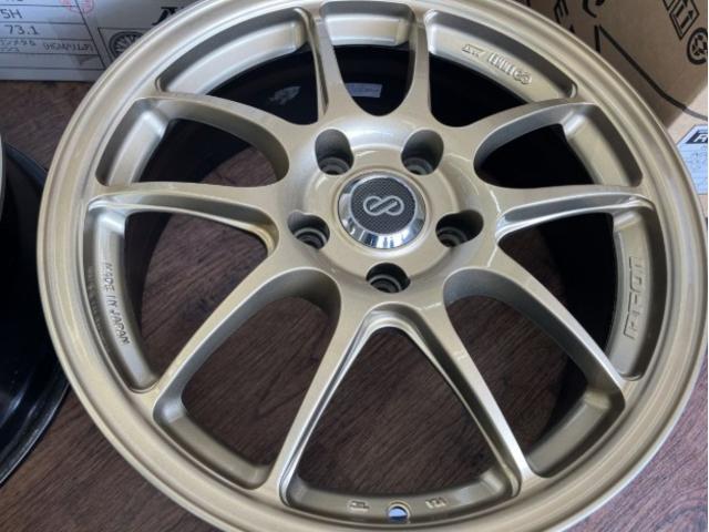 ミニバン等に！！ドレスアップ＆スタッドレスセット！！