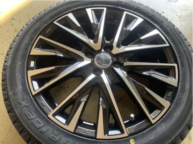 日産　オーラ用サイズ！！新品スタッドレスタイヤ付入荷しました！！