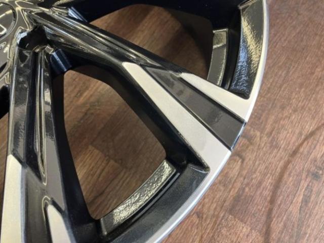 トヨタ・レクサスのＳＵＶ向け！２０インチスタッドレスセット！