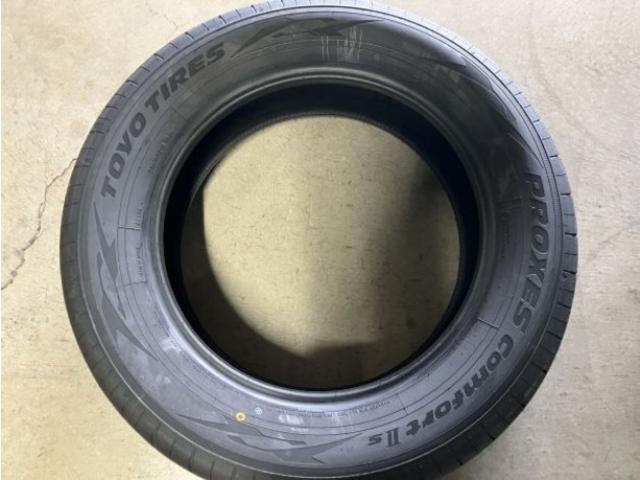 ちょっと早いけど年末セール開催中！
国産ＳＵＶ等のタイヤ交換に！！