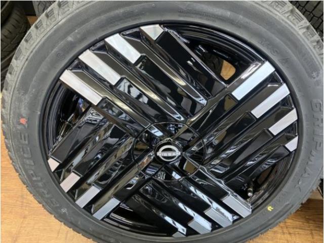 日産　オーラ純正＆新品冬タイヤ入荷！