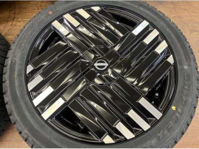 日産　オーラ純正＆新品冬タイヤ入荷！