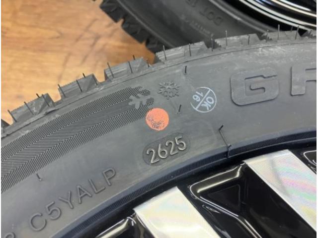 日産　オーラ純正＆新品冬タイヤ入荷！