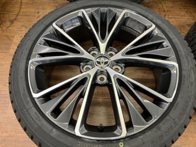 新型プリウス純正＆新品スタッドレス付再入荷！！