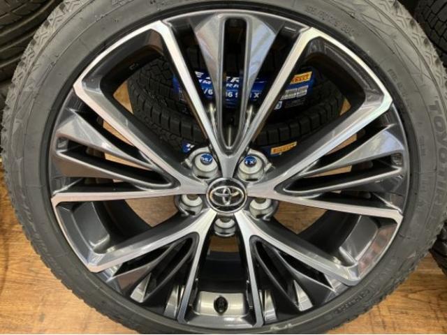 新型プリウス純正＆新品スタッドレス付再入荷！！