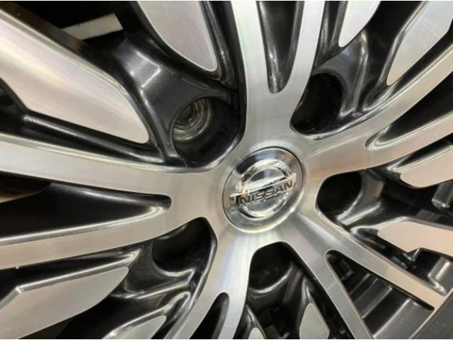 エルグランド純正＆新品スタッドレスセットのご案内！　パーツ情報