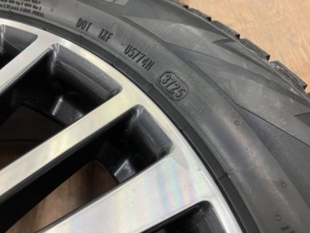 エルグランド純正＆新品スタッドレスセットのご案内！　パーツ情報