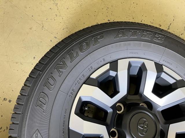 トヨタ　ランドクルーザー７０専用！新車外し美品が入荷！