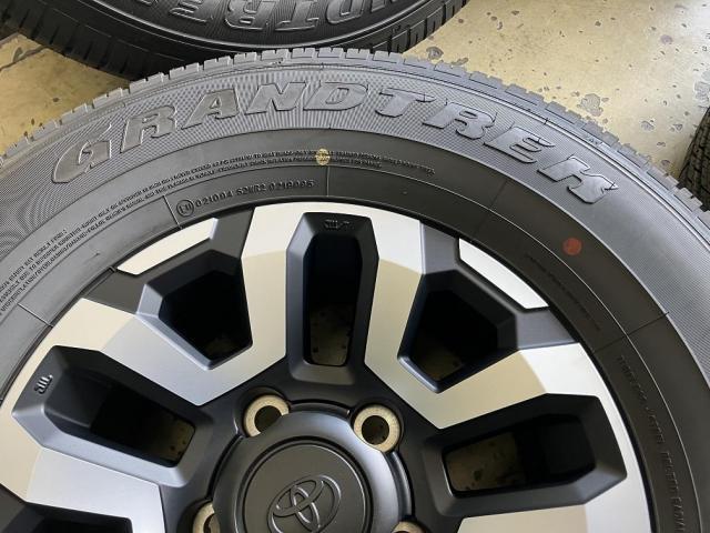 トヨタ　ランドクルーザー７０専用！新車外し美品が入荷！