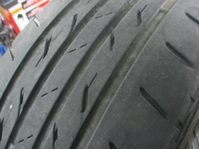 メルセデスベンツ Ｂクラス 215/45Ｒ17 215/45-17 新品タイヤ交換