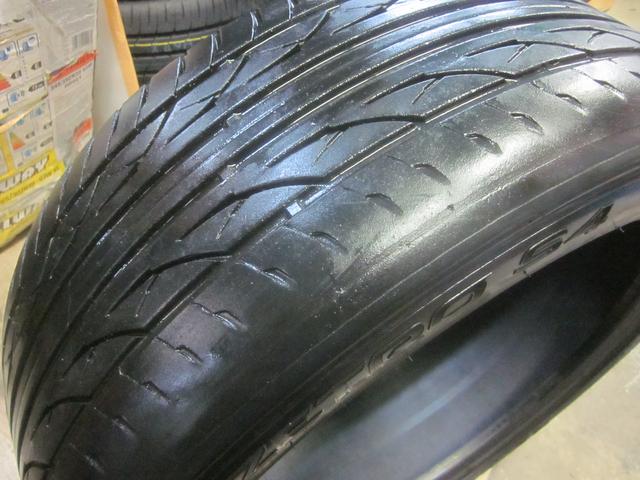 トヨタ　ヴォクシー　ZETAタイヤ　２１５/４５－１７　タイヤ交換