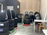 タイヤやホイールの販売もしています。