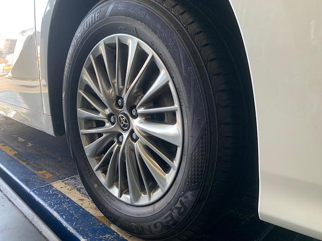 お持ち込みタイヤ交換お任せ下さい！！