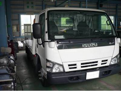 積載車2台完備しています!