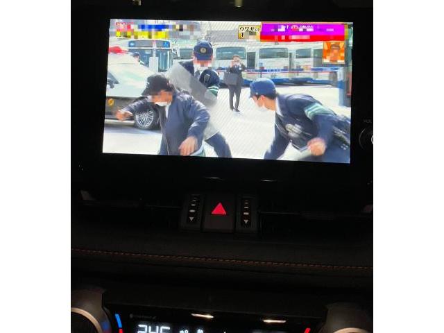 トヨタ　RAV-4
テレビキャンセラー取り付け